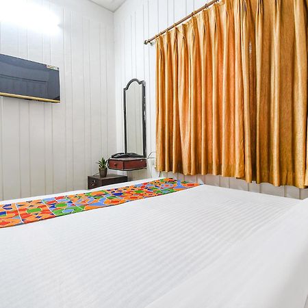 Fabexpress Astoria House Hotel Calcutta Buitenkant foto